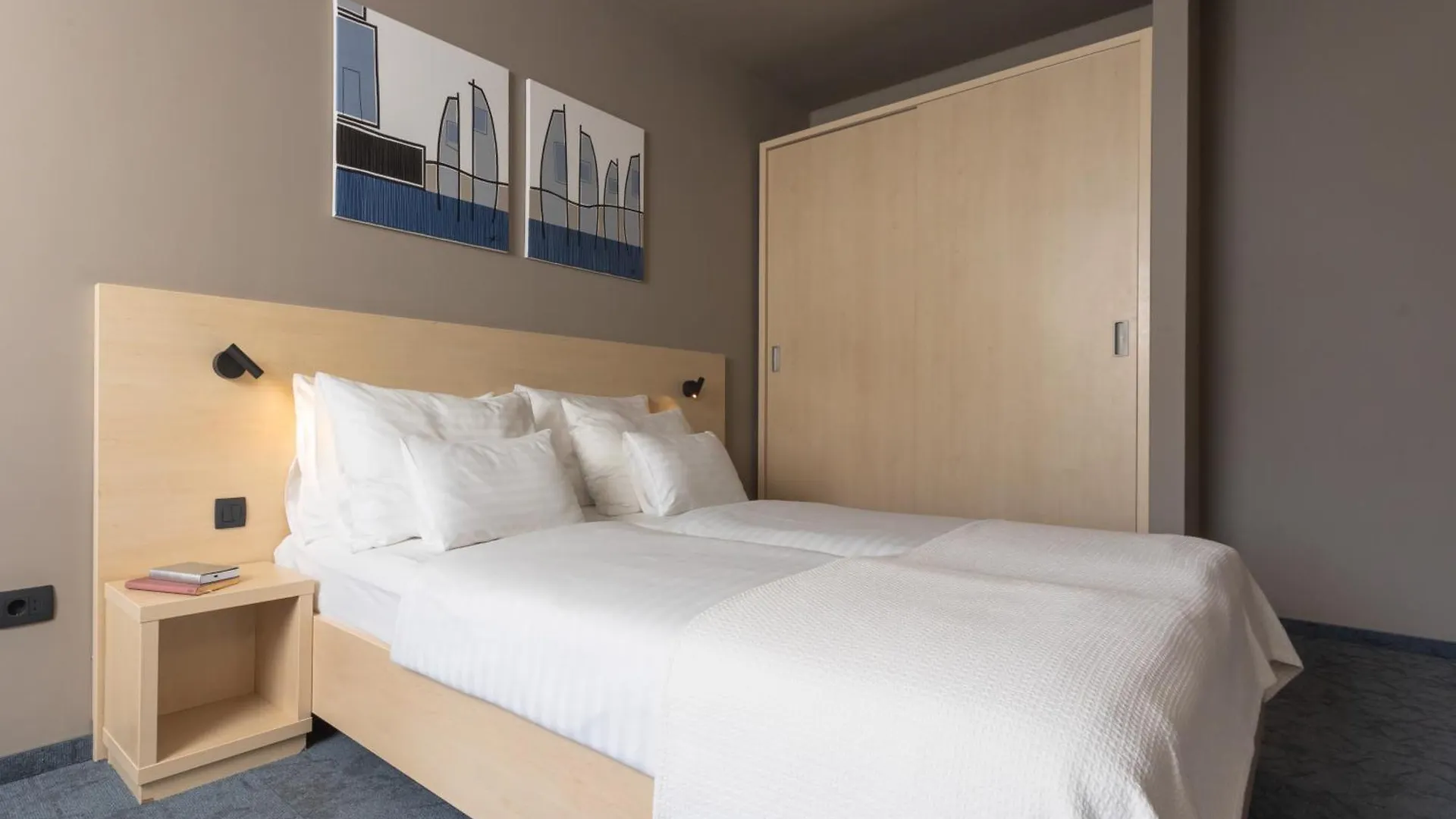 Hotel Adria Weißenburg 3*,  Kroatien